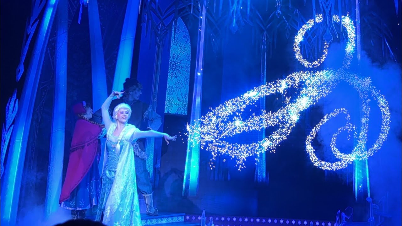 LA REINE DES NEIGES - UNE INVITATION MUSICALE - SPECTACLE COMPLET DISNEYLAND PARIS