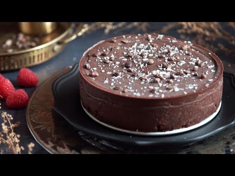 No-Bake Flourless Chocolate Cake