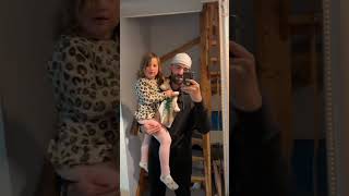 Hela Familjen - Elize & Bella Var Så Små