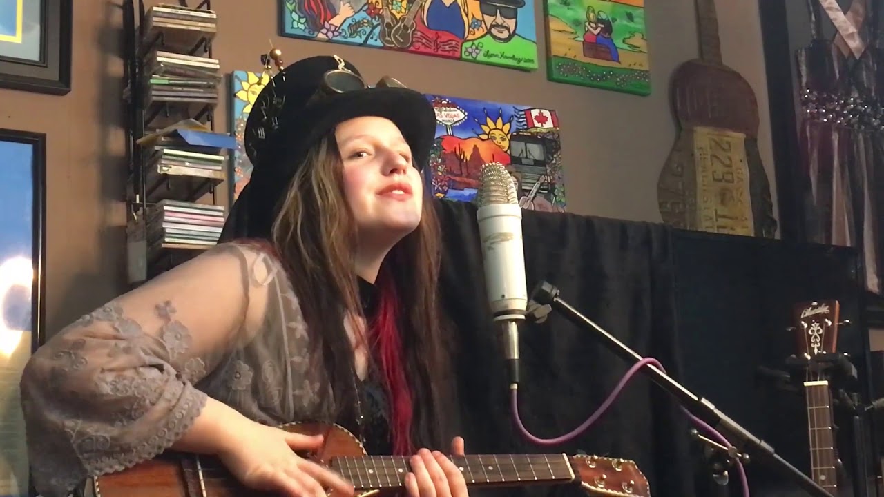 EmiSunshine - Little Black Bird