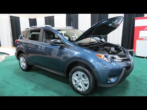 2014-toyota-rav4-le-awd-suv-at-the-2014-toledo-auto-show