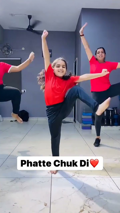kudi phatte chuk de#tranding #dance #punjabi #bhangra #bhangralovers #punjabisong