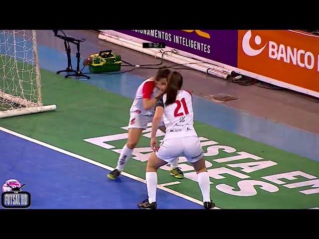 Futsal: Amandinha e Ferrão repetem dobradinha como melhores do mundo