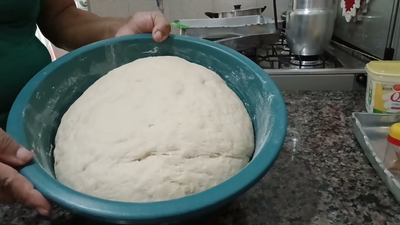 COMO FAZER PÃO CASEIRO SEM OLEO SEM OVO SEM LEITE SIMPLES E FÁCIL.