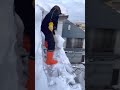 雪の思い出「屋根上の電線周りを雪下ろし」#shorts
