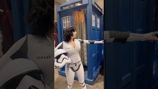R2D2 Be Looking a Bit Different...🤫 #cosplay #starwars #comedy #funny #r2d2 #comicon