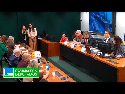 Vídeo do evento a partir de 2:08:34