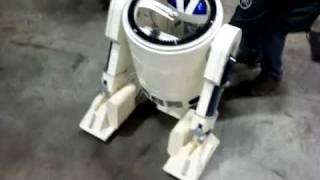 @leonblank [Directors Diary: Robots! Everywhere!]