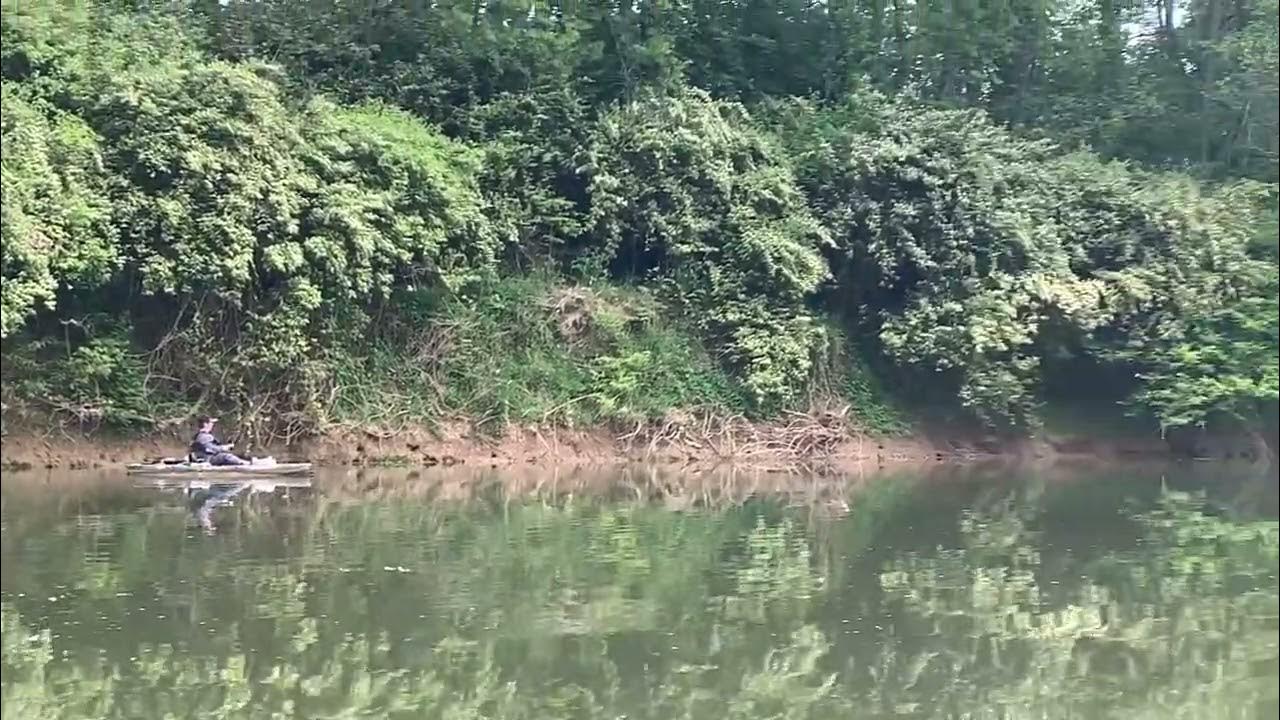 Beautiful day on the Licking river catching fish with Shanda and Charlie! Horse racing later!👍😎