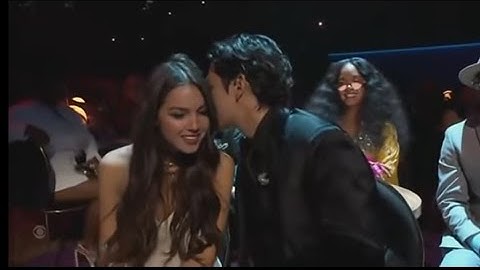 kimtaehyung flirting with Olivia Radrigo || GRAMMYS award 2022 #taehyung #oliviarodrigo #love #bts