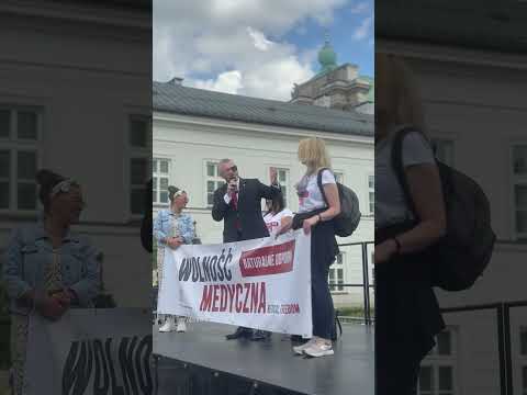 No to mandatory vaccinations! [Speech at the protest]
