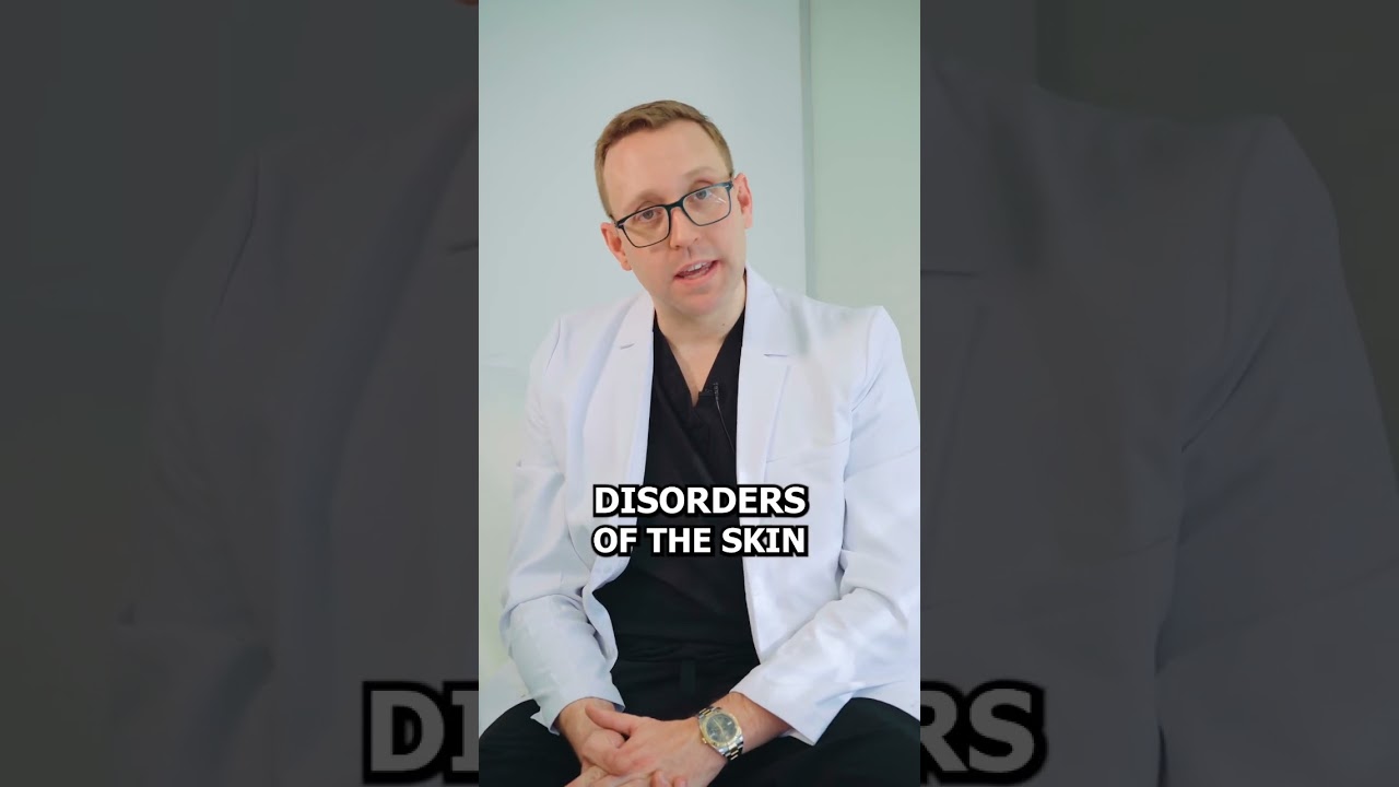 Dermatologist or Plastic Surgeon? Here’s the difference! 🤔 