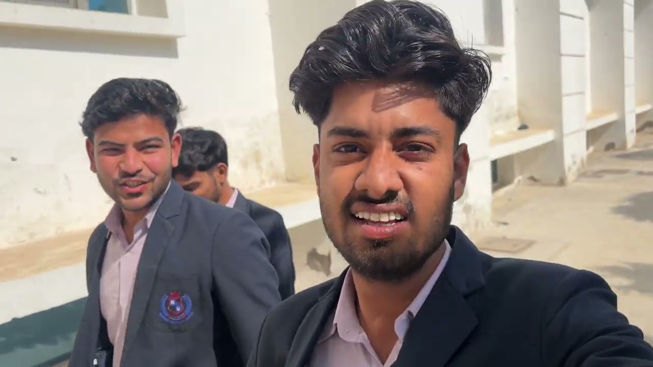 college ka fun day 😂