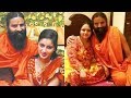 औरतों के साथ  Baba Ramdev की इन तस्वीरों का क्या है सच? | Baba Ramdev | Patanjali | Yoga Guru