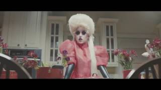 Brooke Candy - Paper Or Plastic ( #1) Resimi