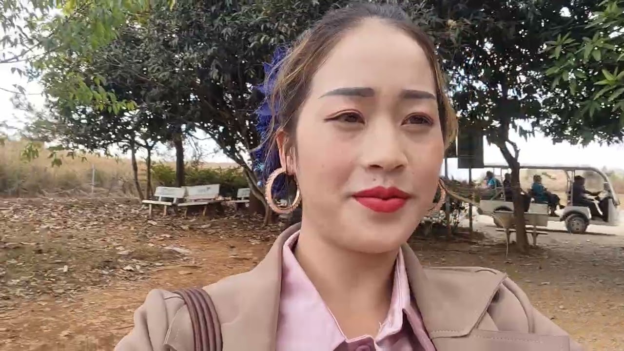 Hunb no mu ua si taij tawv zej nb