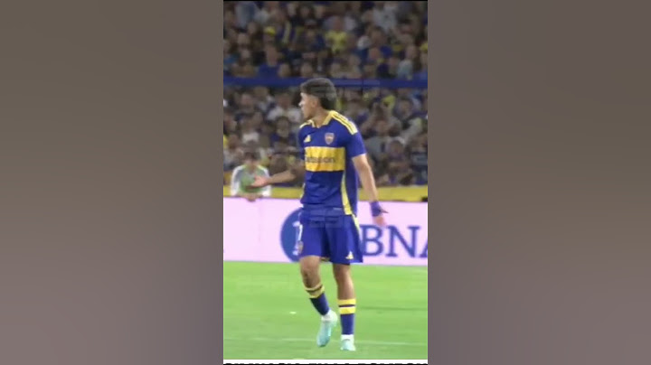 ¡MUY CALIENTE! Así fue el cruce entre Cavani y Zeballos en la Bombonera | #Shorts