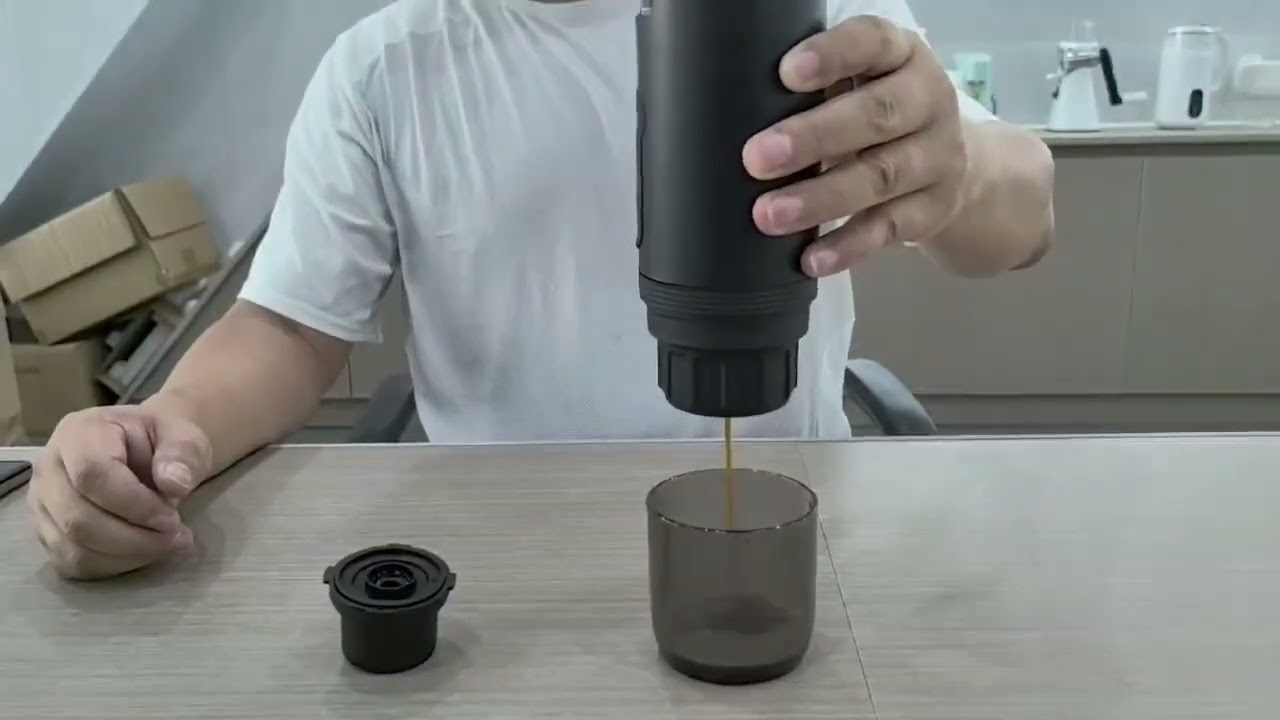 Portable coffee maker Demo