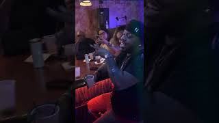 Chicago DJ Sean Mack parting yung Miami ,it’s Chicago we don’t hate ￼