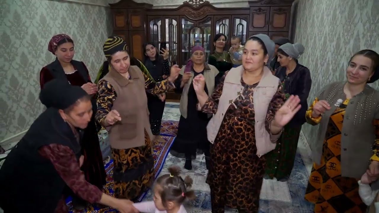 Gulsenem ejemizi guvandiryak  musafirdaki gizining adindan