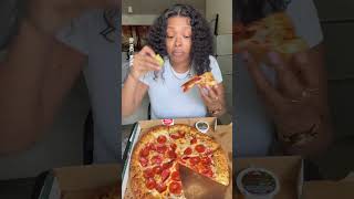 Papa John’s NEW spicy garlic stuffed crust pizza #papajohns #pizza #spicy #foodshorts #tiktokviral Profile