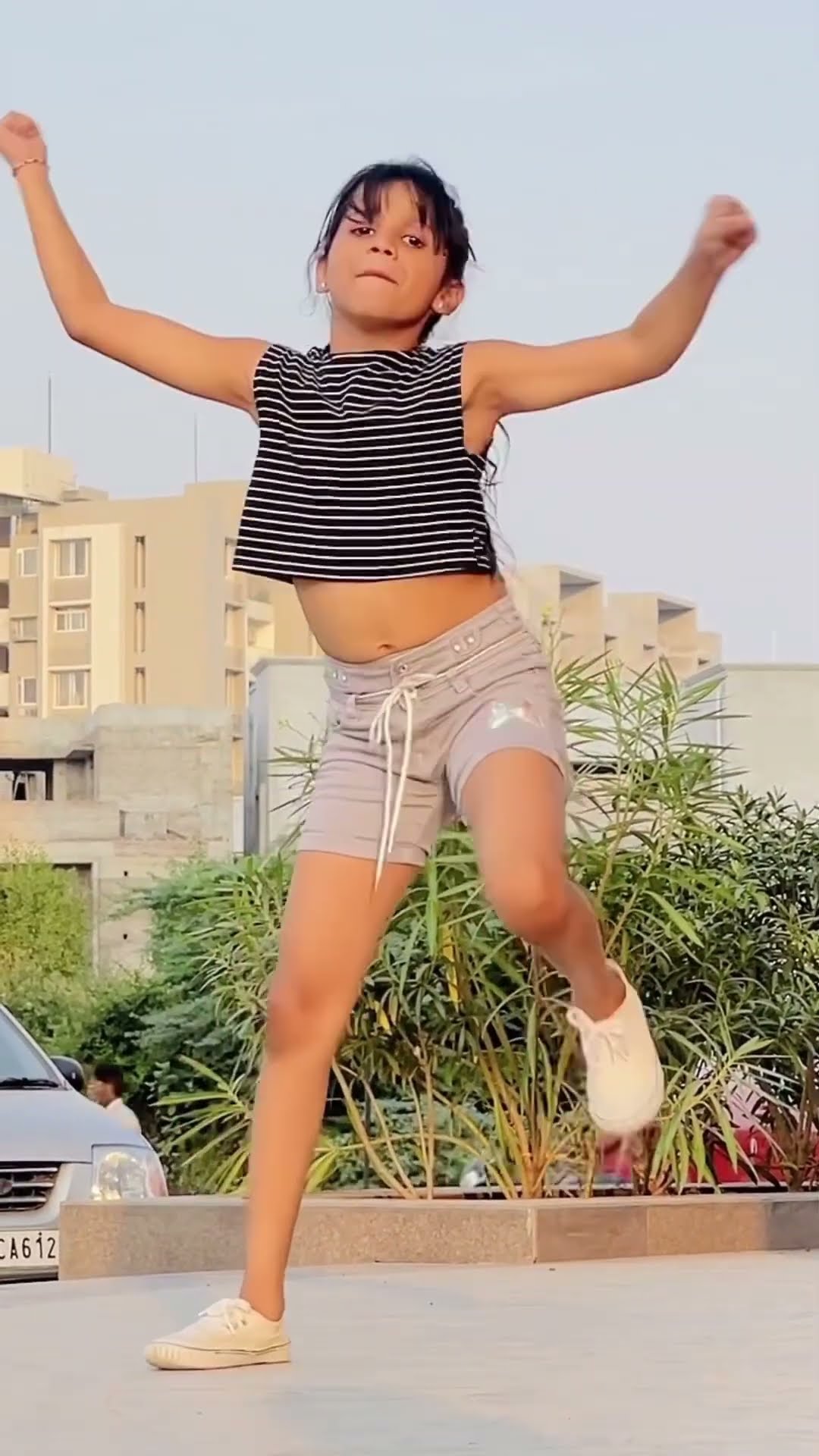 Sona kitna Sona Hai❤️❤️#nandini091013 #dance #trending #youtubeshorts #shorts #video