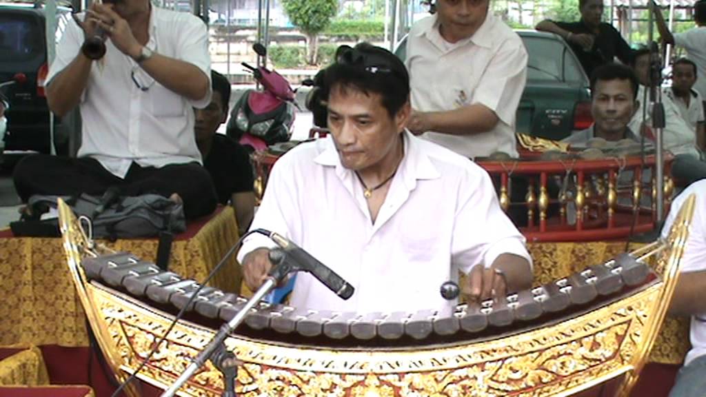 นางหงส์ ป้อมกองปราบ