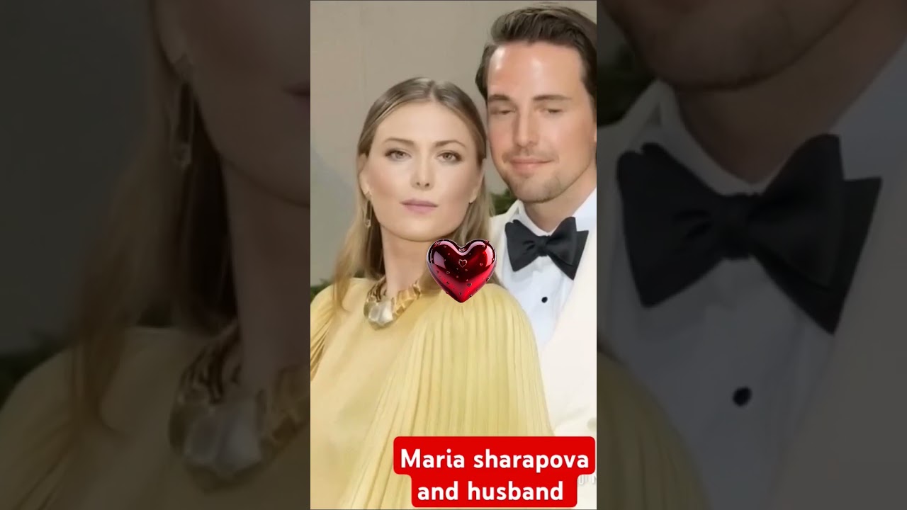 Maria Sharapova & her husband Kissing   