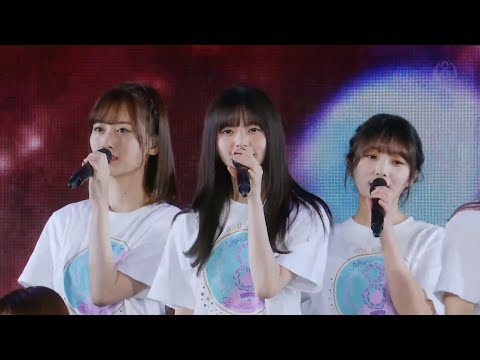 乃木坂46 - キャラバンは眠らない (8th Year Birthday Live)