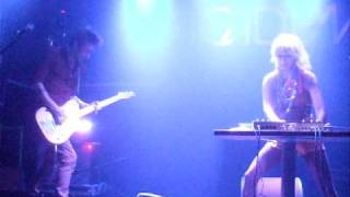 Watch Handsome Furs Nyet Spasiba video