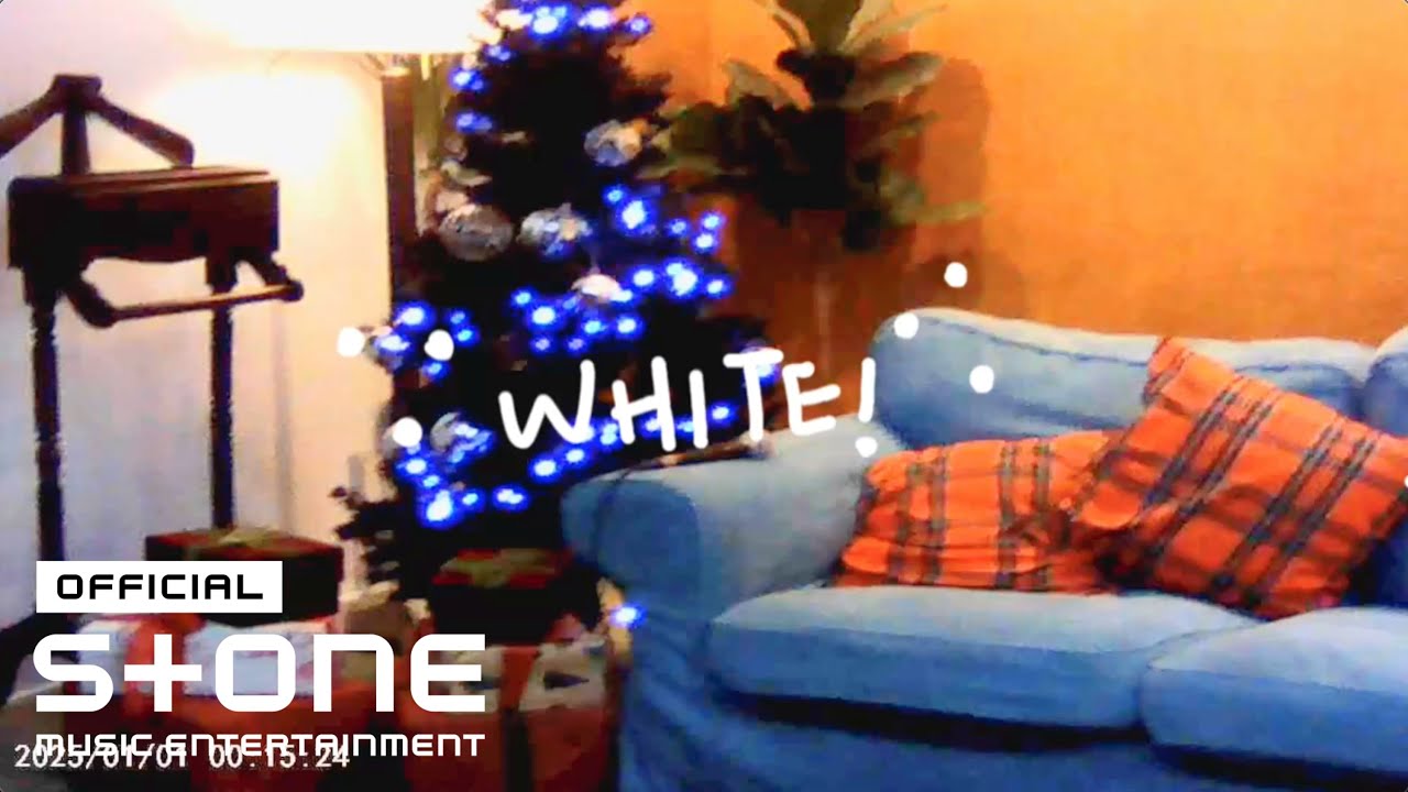 Guarda bluebluebird - white MV su YouTube Guarda bluebluebird - white MV su YouTube