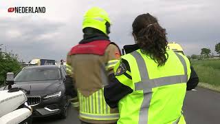 Automobilist Zeer Ernstig Gewond Na Frontale Botsing Met Vrachtwagen
