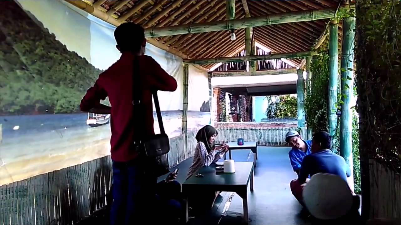 Rumah Makan Lumintu Jepara Seafood Resto Di Pinggir Pantai Kartini