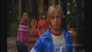 Scooby Doo 2 - Fred knocked out