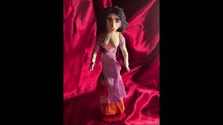 Minoan woman GIF