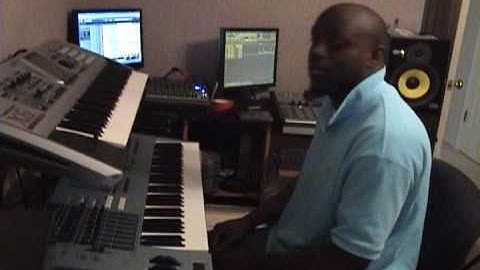 St. Franks makes beats from scratch with Motifxs- pt1 of 2