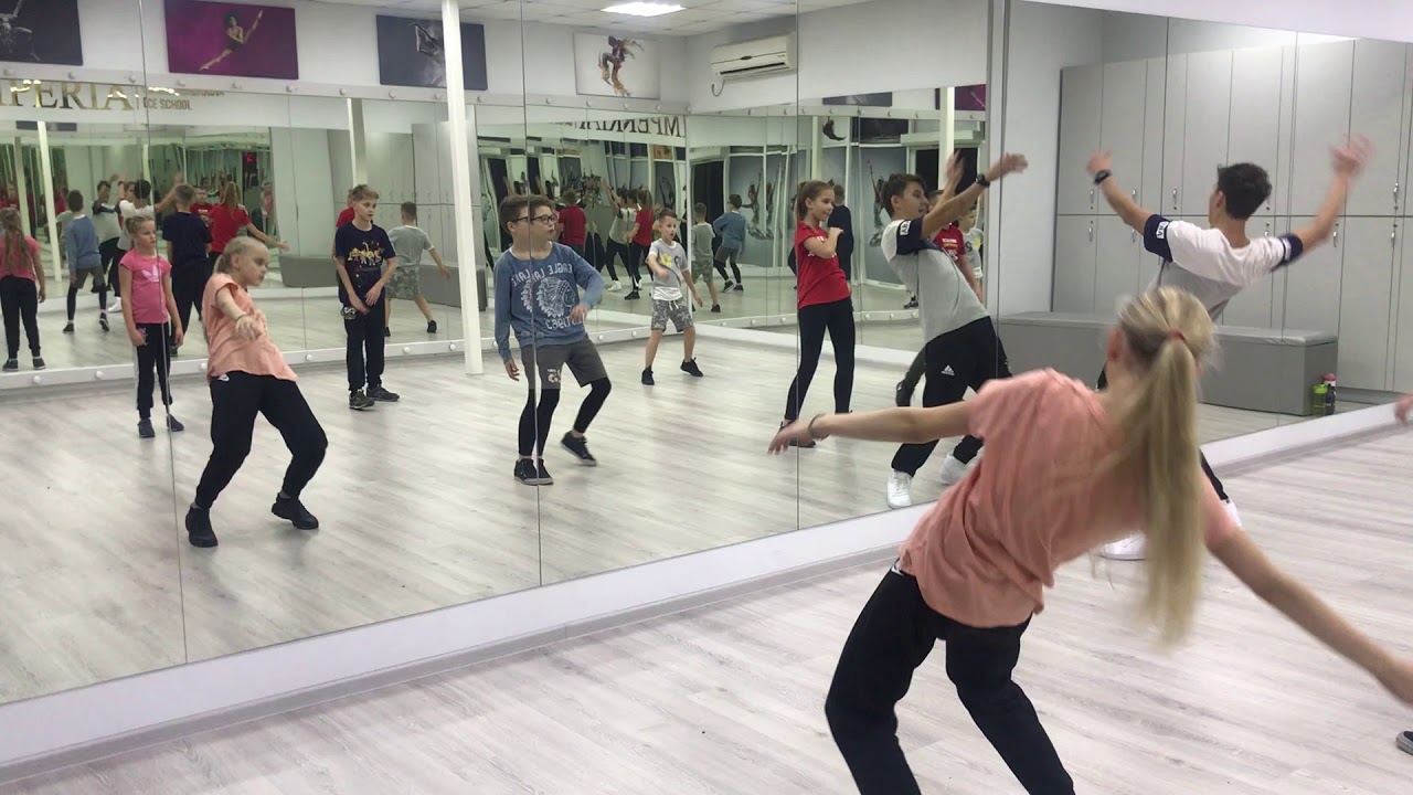 Workouts |  Move & Joy Dance Studio