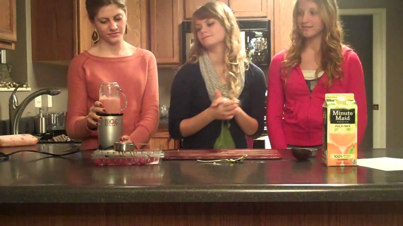 Healthy Avocado Raspberry Smoothie