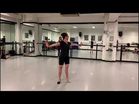 How To Learn Tours Chaînés (Déboulés): ballet tutorial (adv. beginner)