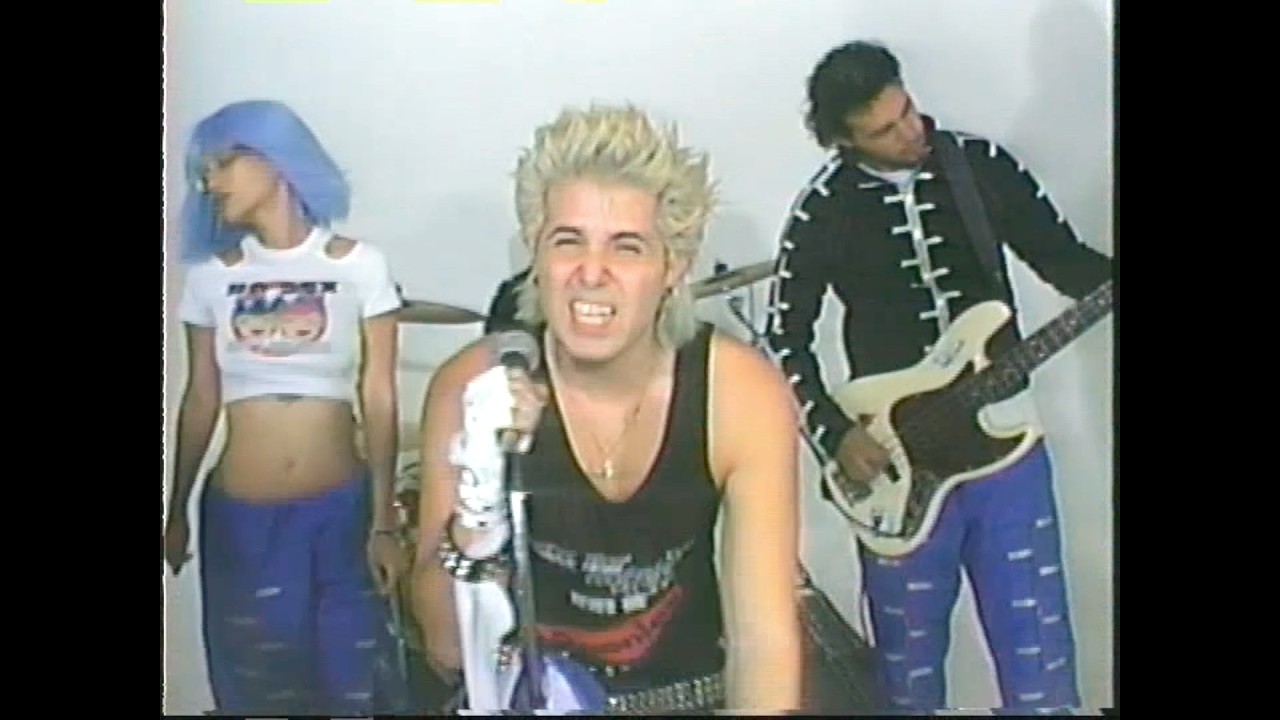 Andy Senpai - Miami FreakStyle VHS MUSIC VIDEO - YouTube