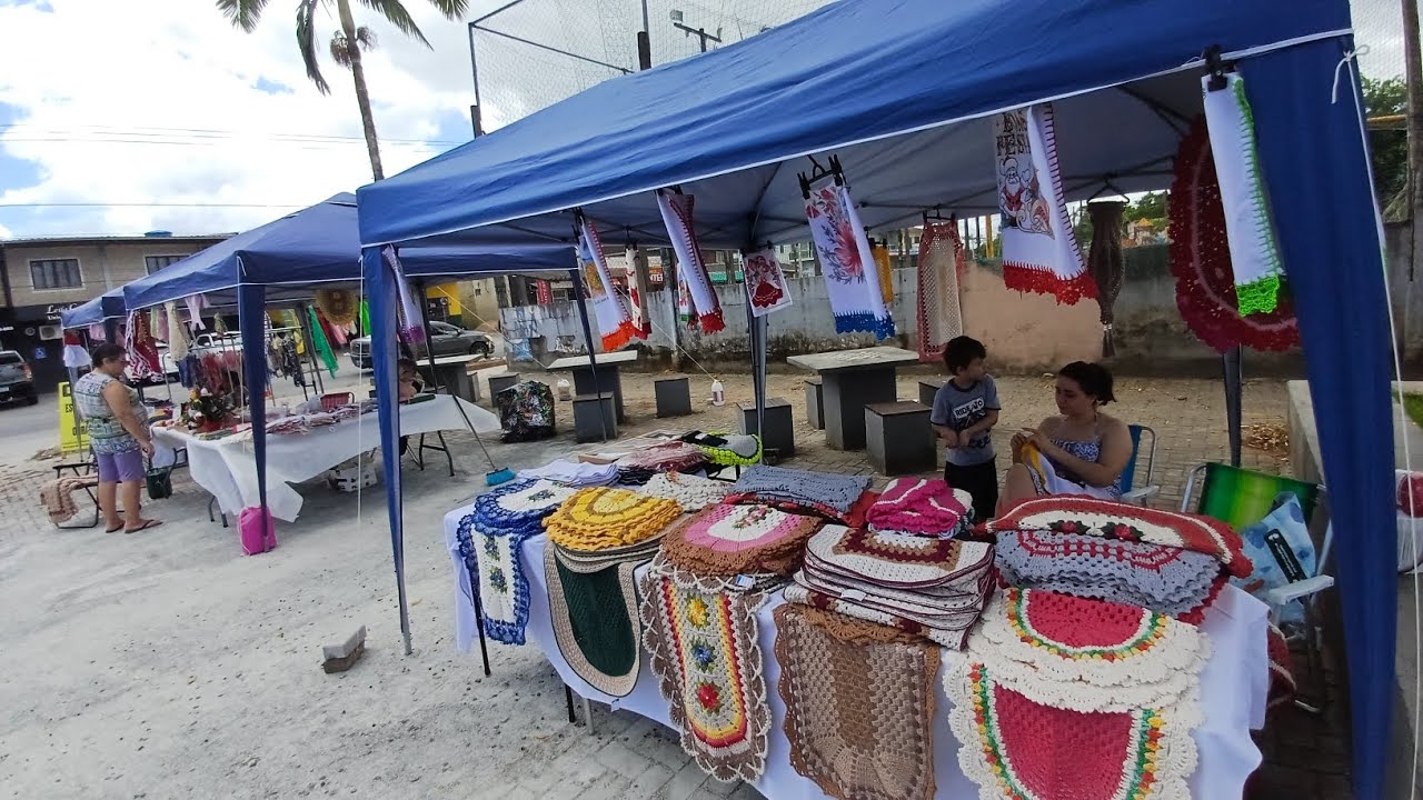 Sábado foi dia de feira 😁  Vem Conferir @ivonetesoarescroche 