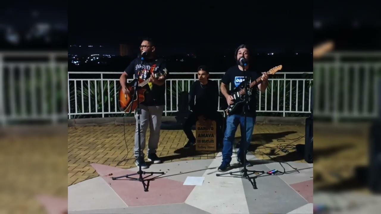 Perfeita Simetria + O Papa é Pop