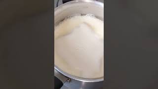 Приготовление сыворотки из козьего молока.#молоко #сыворотки Ешкі сүтінен уыз жасау