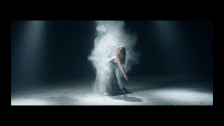 Смотреть клип Альбина Джанабаева - Хочешь (Official Video, 2018)