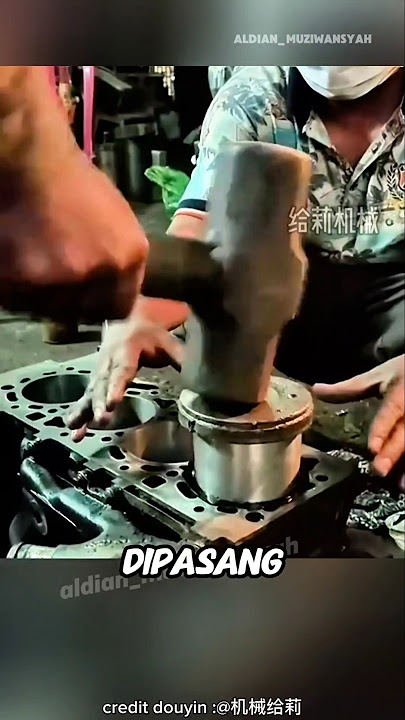 White smoke appears when metal is plugged in.