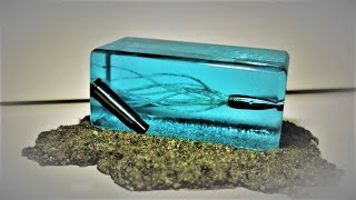 Fancy Bullet Underwater | Resin Art