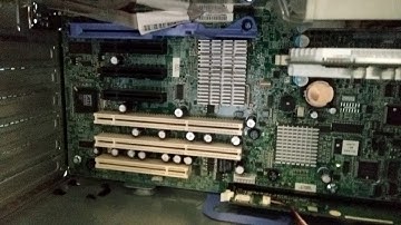 IBM x3500 Server - Type 7977-KAG