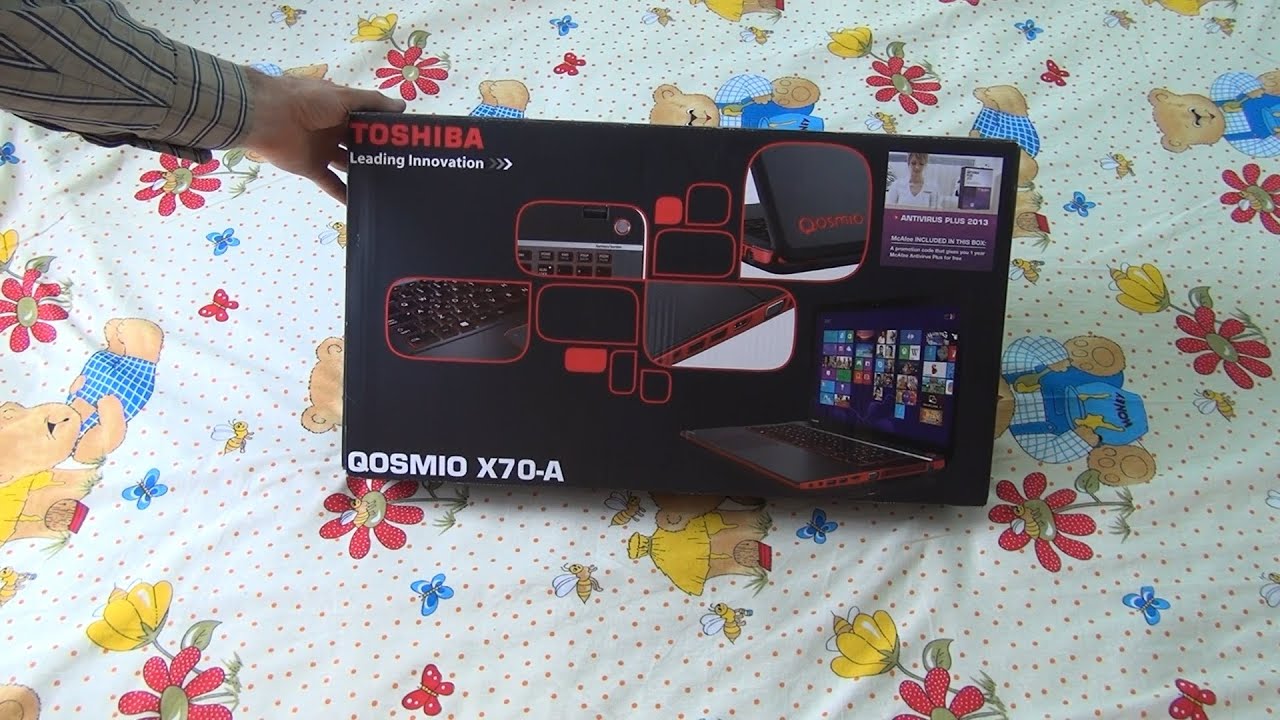Unboxing of Toshiba QOSMIO X70-A-12X in 3D 4K UHD
