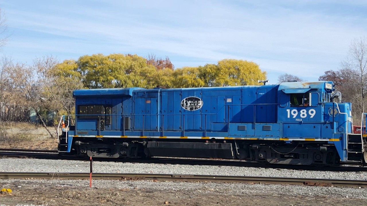 Finger Lakes railway B237 ideling Auburn, NY 11/18/16 YouTube
