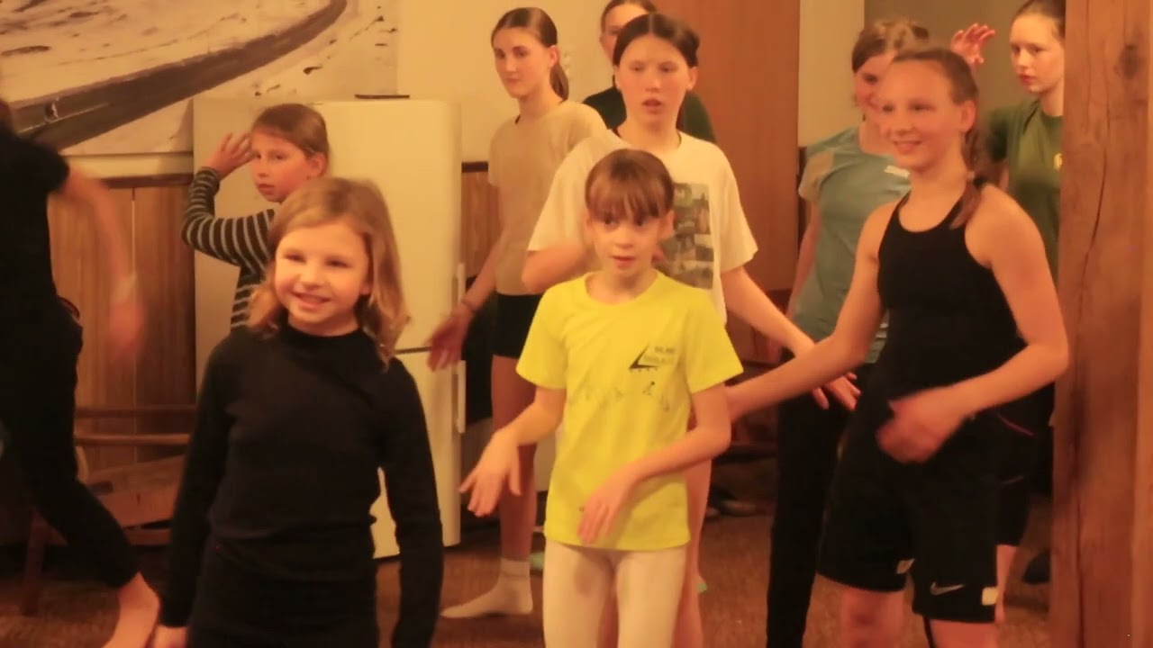 Trilobit - zimní hory - Bedříchov 2024 - Just Dance